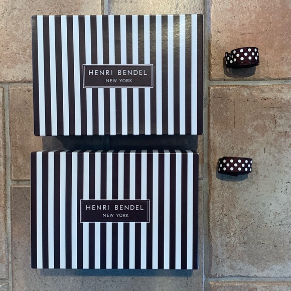 2 Henri Bendel Gift Boxes and Ribbon - Picture 1 of 10